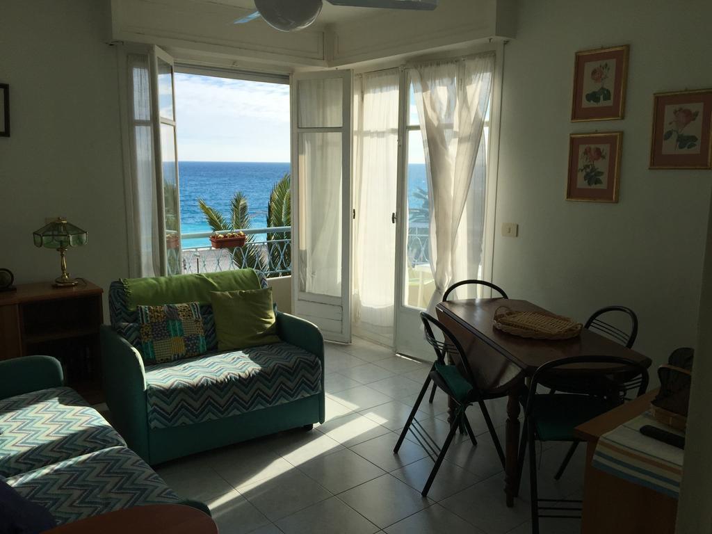 Appartement Palais Henri IV Nice Oda fotoğraf